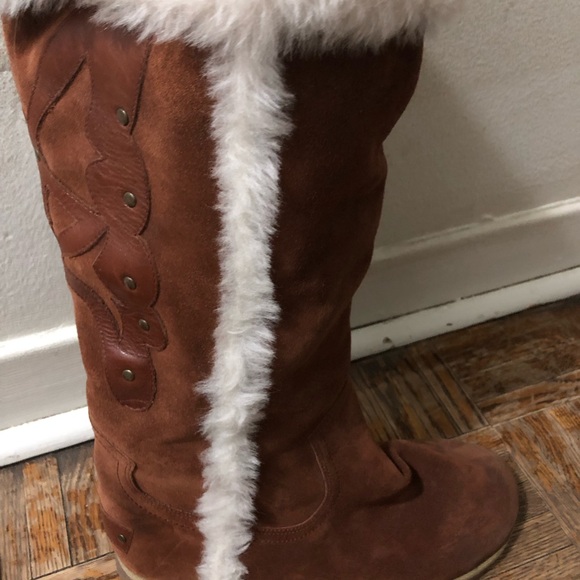 Jessica Simpson signature fur lined high top boots - Picture 5 of 8
